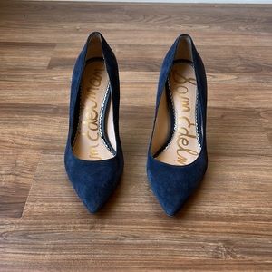 Sam Edelman pumps in navy